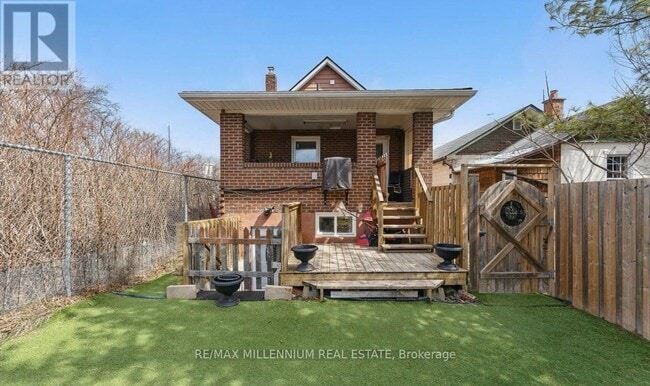 Photo - 1106 Haig Blvd