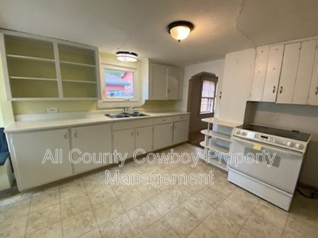 Photo - 706 S 16th St