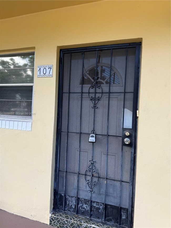 Building Photo - 2790 NE 201st Terrace Unit H107