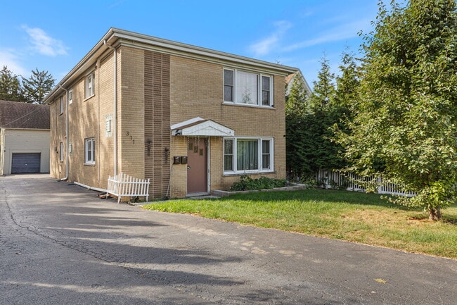 Building Photo - 311 Maple Ave Unit B