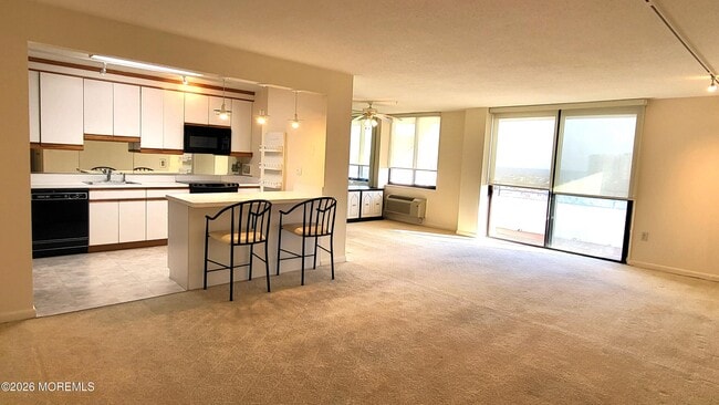 Photo - 1 Channel Dr Unit 813