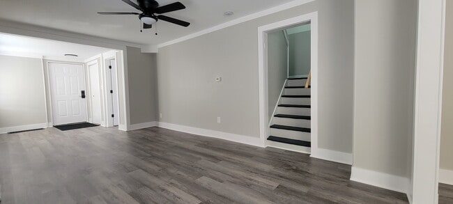 Photo - 23925 Talbot St