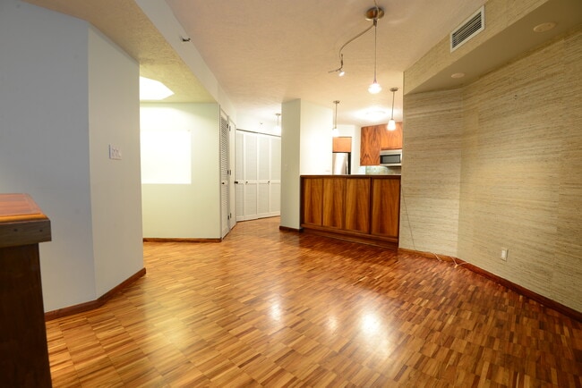 Photo - 1525 Wilder Ave Unit # 601 - Punahou Cliffs