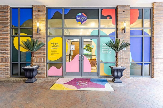 Campus Yugo-Charleston-POI-03 - Yugo Charleston Campus