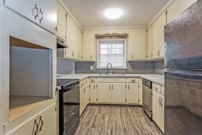 Photo - 924 Green Forest Dr