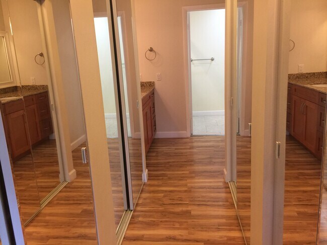 Photo - 10022 NW 41st St