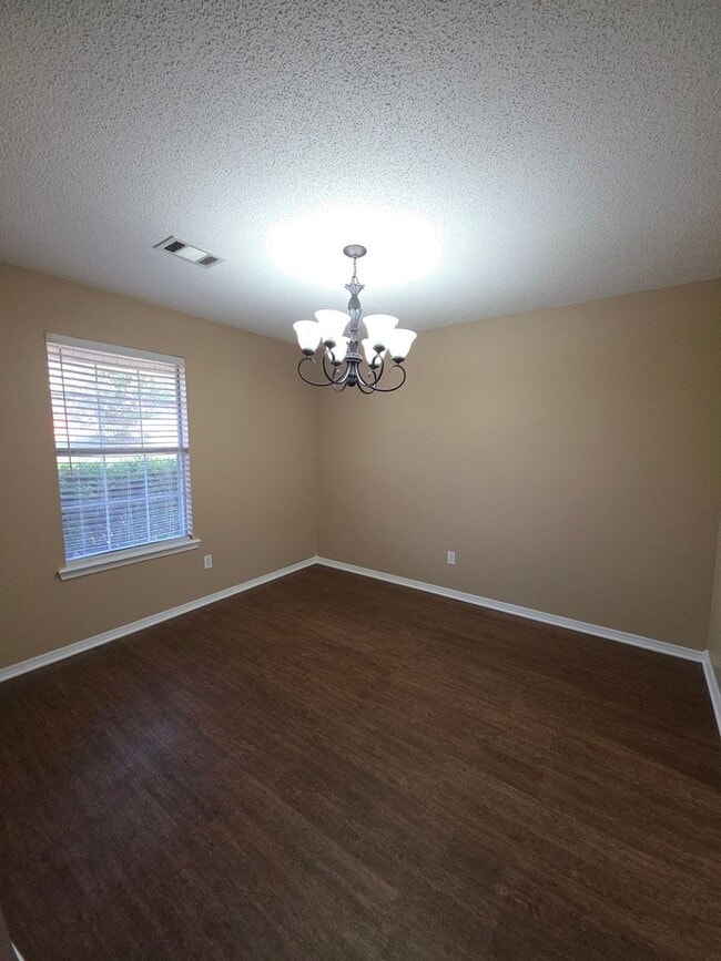 4230 Tanya Cir