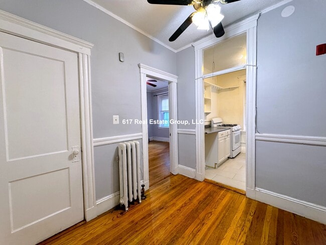 Building Photo - 10 Lothian Rd Rental