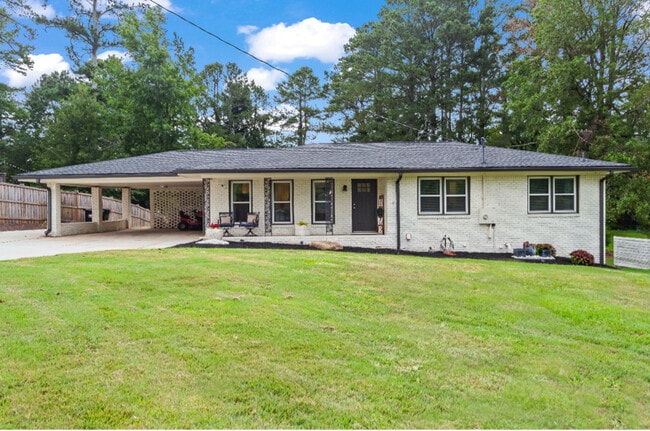 Building Photo - 63 Parkwood Dr Rental
