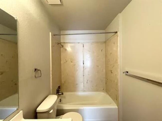 Building Photo - 1265 Crandall Ave S Rental