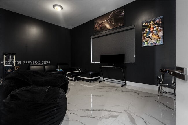 Photo - 16529 Botaniko Dr N