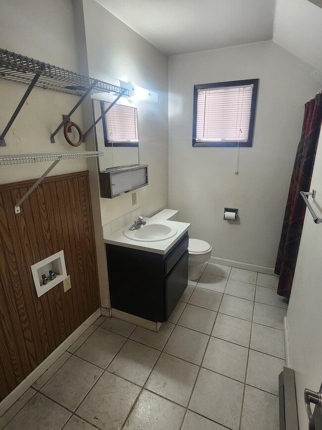 Photo - 1206 E 3rd St