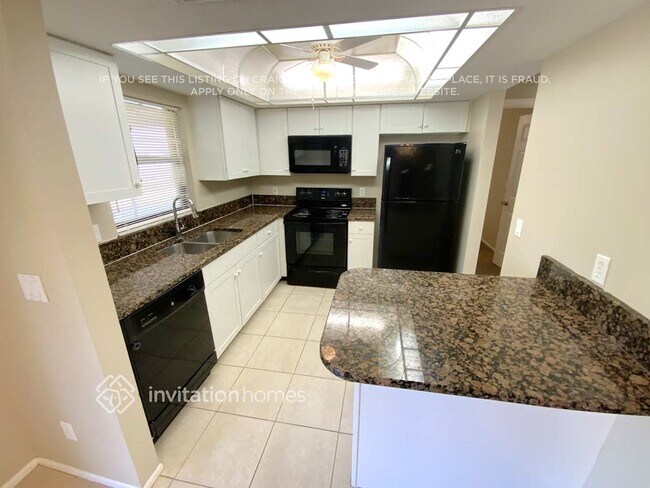 Photo - 1435 SE 12th St