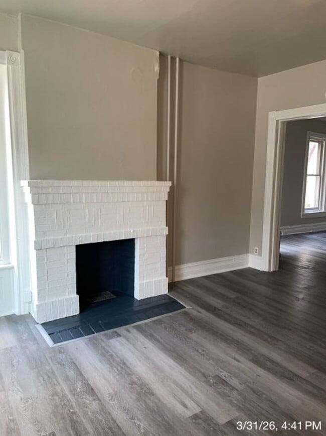 Photo - 1046 Walnut St Unit 1