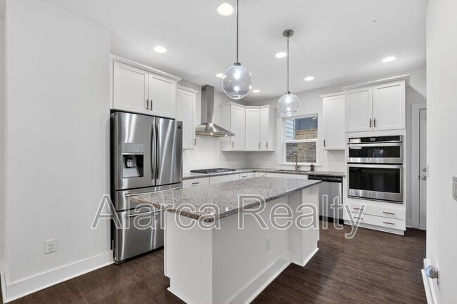 Photo - 2727 Grand Union Way