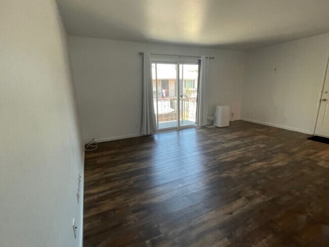 Photo - ALDEN 3538 Unit 4