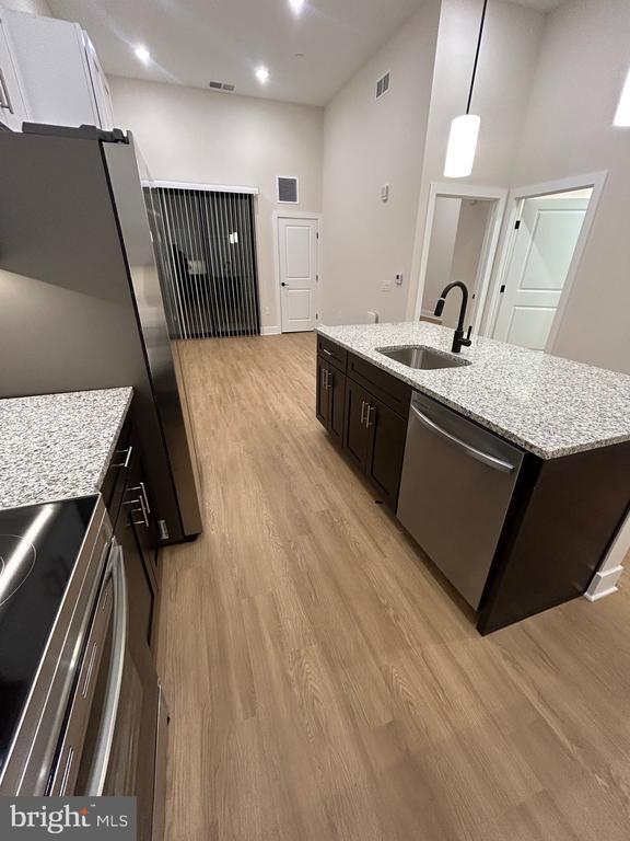 Photo - 624 Main St Unidad 105