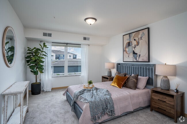 2BR,2BA - 1,157SF - Primary Bedroom