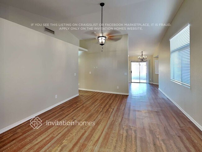 Photo - 30737 N Royal Oak Way