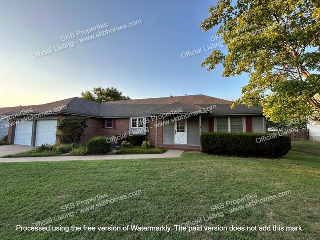 3417 Ridge Dr