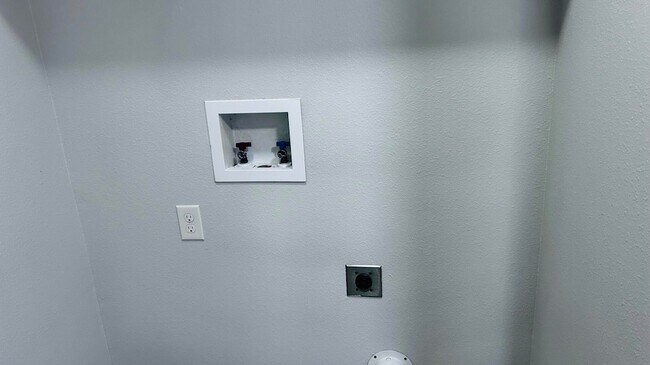 Photo - 8903 Terrell Ave