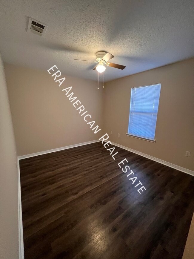 Photo - 122 Patton St