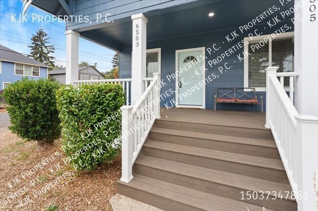 Photo - Embrace Fall in This Stunning Vintage-Styl...