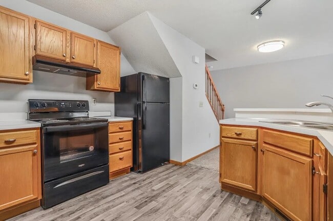 Photo - 9936 Fillmore St NE