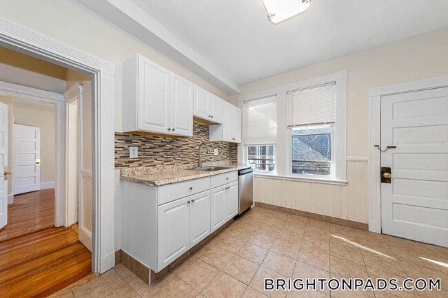 Photo - 44 Brackett St Unit 3