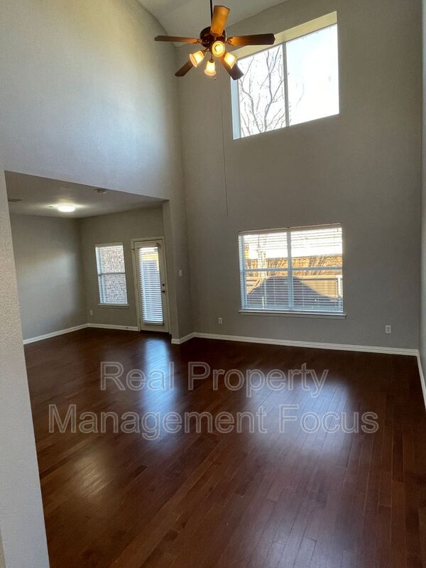 Photo - 4645 Penelope Ln