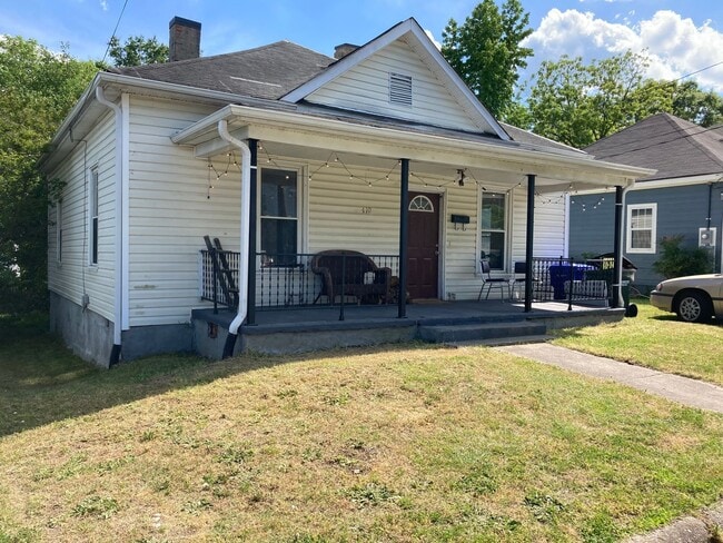 Building Photo - Three bedrooms 1 bath downtown Durham home: Available Now!