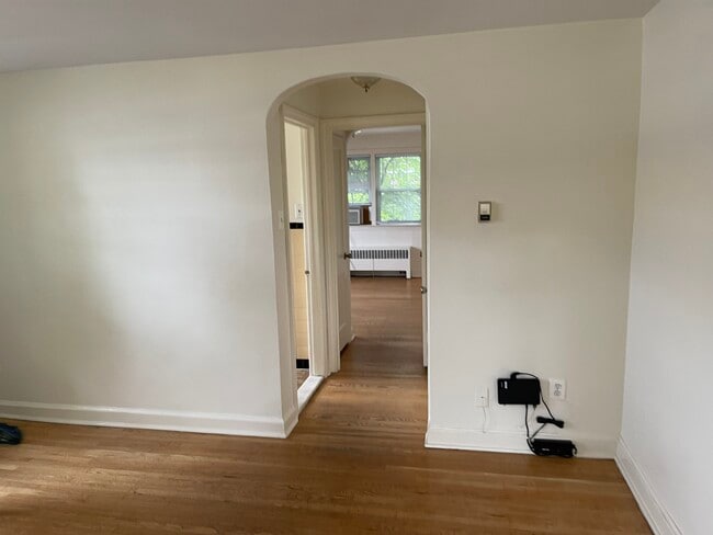 Photo - 2 Rock Glen Rd Unit 2nd Floor