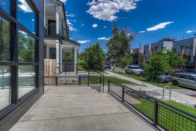 Photo - 1231 Newton St