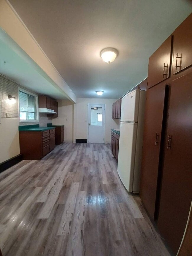 Building Photo - Ranch House Available for rent by Boylan H...