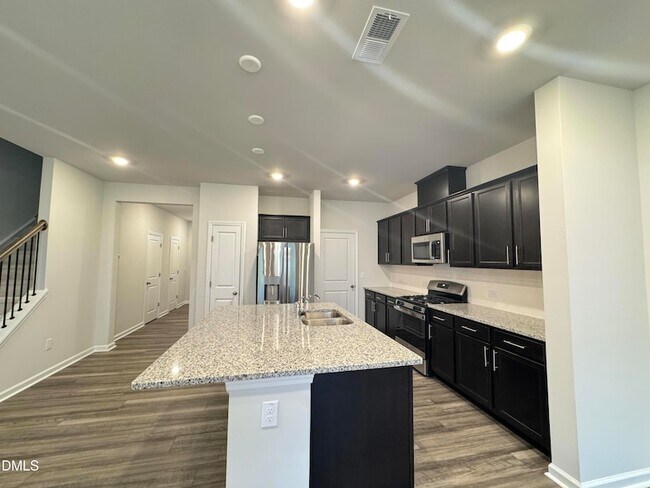 Photo - 523 Hester Rd