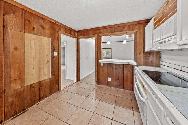 Photo - 301 Tatum Rd