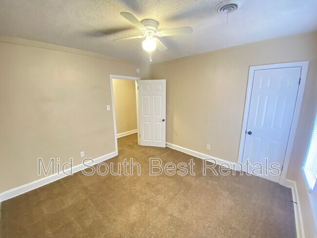 Photo - 3194 Hardin Ave