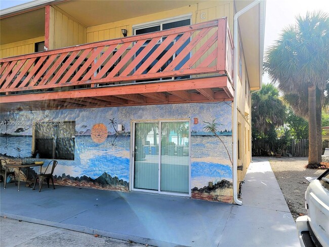 Photo - 307 S Ocean Dr Unit B