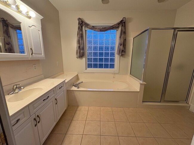 Photo - 533 Stonemason Dr