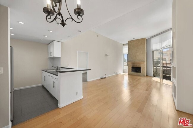 Building Photo - 1240 S Corning St Unit 304 Rental