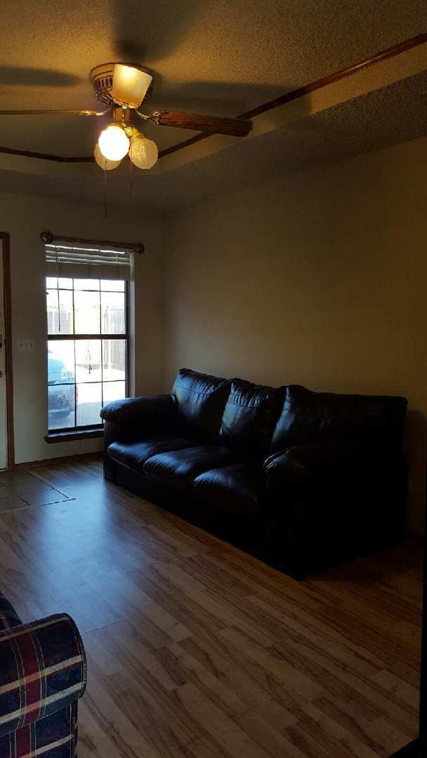 Photo - 9605 Dover Ave