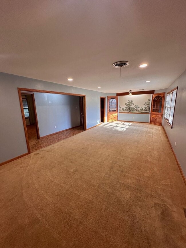 Photo - 2218 Rosewood Dr