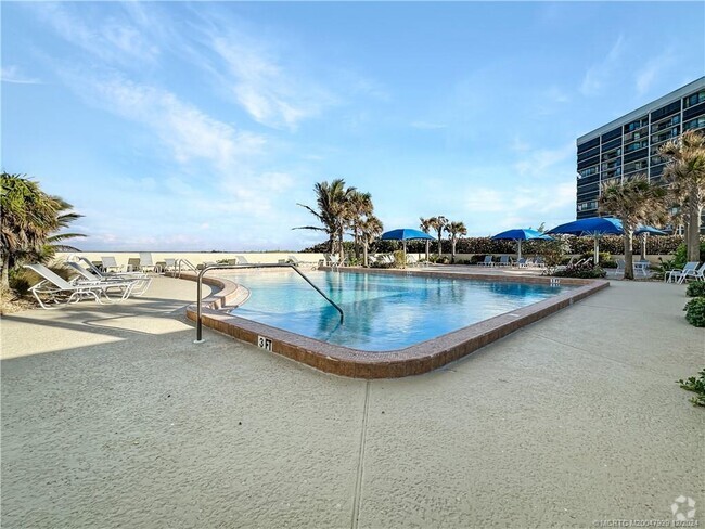 Building Photo - 8750 S Ocean Dr Unit 232 Rental