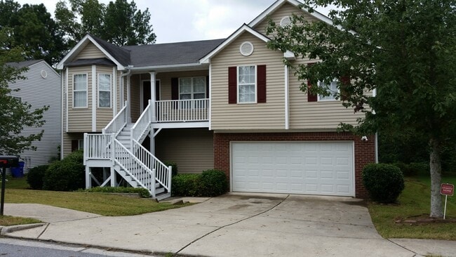 Photo - Coming Soon! Large 4 bed 2 bath with bonus...