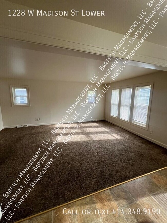 Photo - 1228 W Madison St