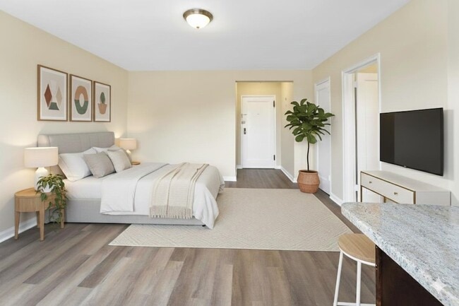 Building Photo - 210 Woodcliff Ave Unit 3F