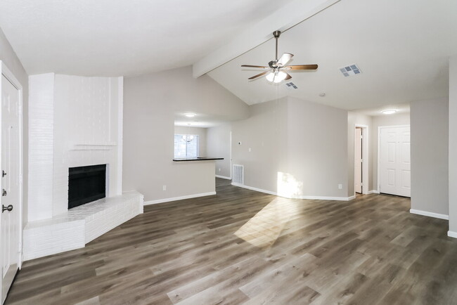 Photo - 16751 Dew Drop Ln