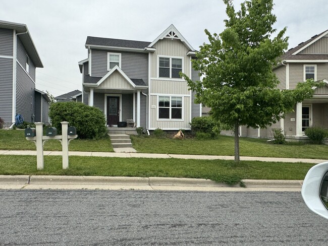 Building Photo - 1714 Fair Pheasant Way