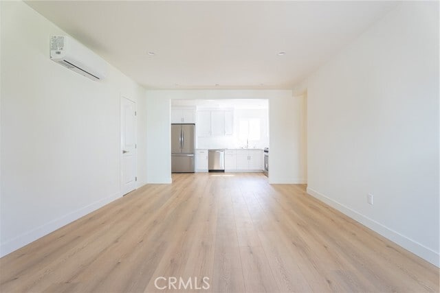 Photo - 1065 E Spazier Ave