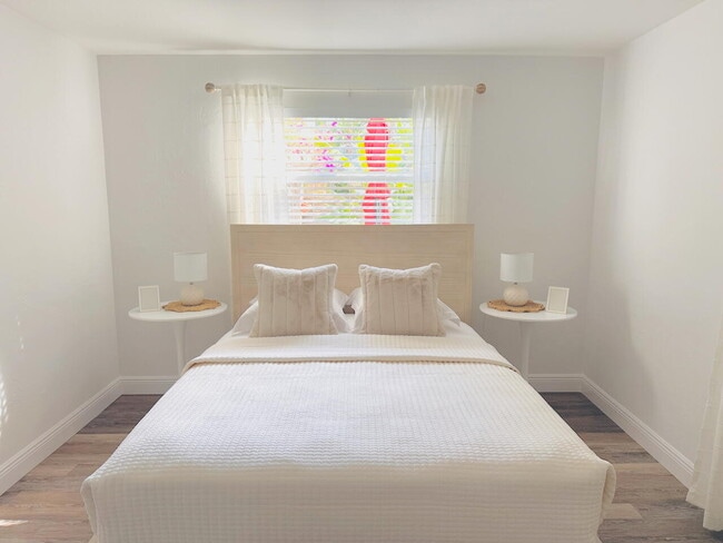 Photo - 311 N Swinton Ave